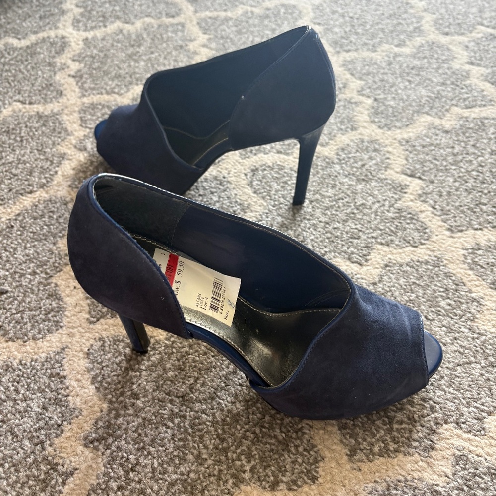 Size 8 blue Alfani heels